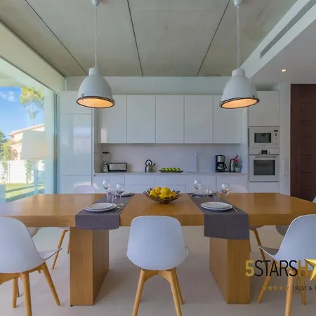 Villa Seaside With Swimming Pool Playa de Muro (Mallorca)